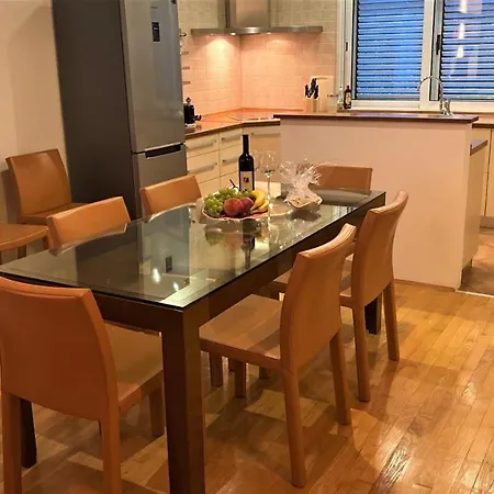 Appartement Center Exclusive Seaview For 4 *