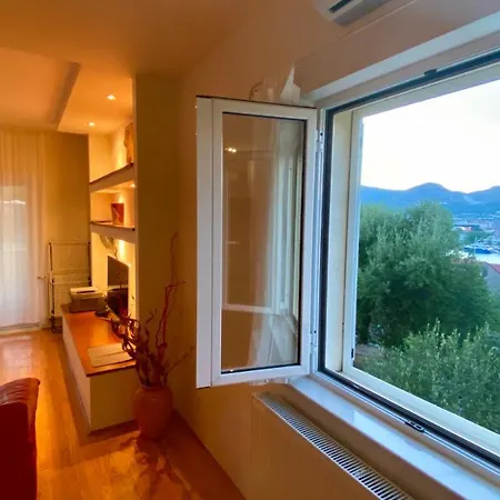 Center Exclusive Seaview For 4 *