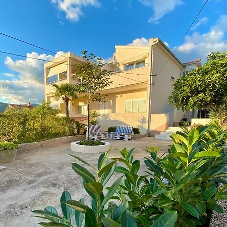 Center Exclusive Seaview For 4 Appartement *