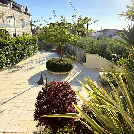 Center Exclusive Seaview For 4 Appartement